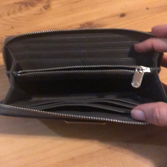 Marc by Marc Jacobs gray wallet - Picture 3 of 6